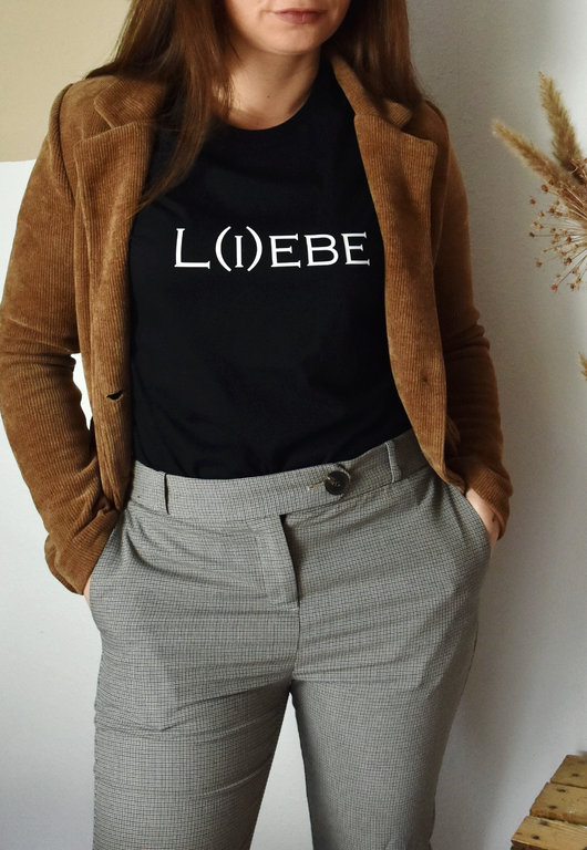Shirt "L(i)ebe" schwarz